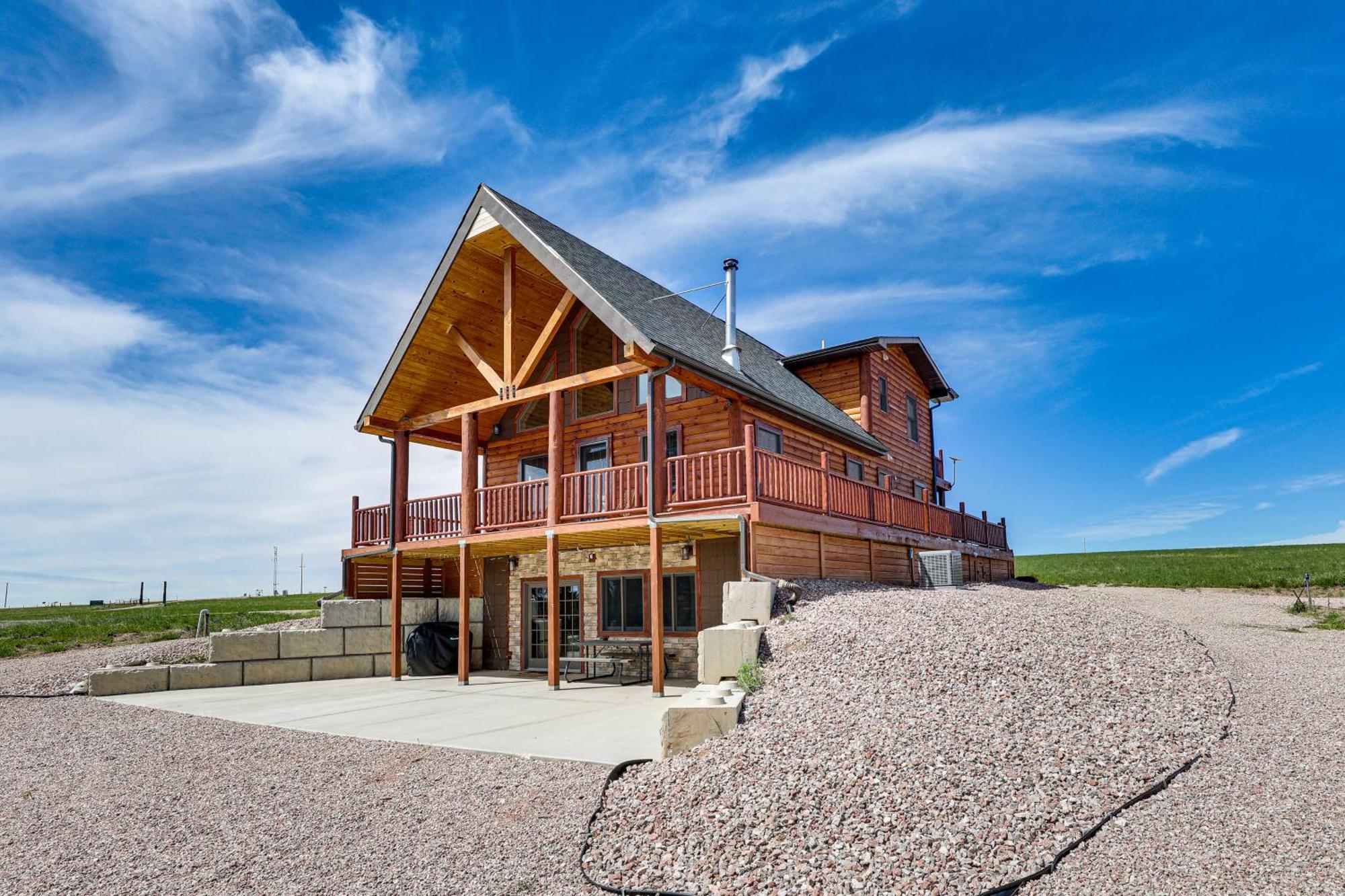 Peaceful Wyoming Cabin With Spacious Deck And Wet Bar! Sundance Exterior photo